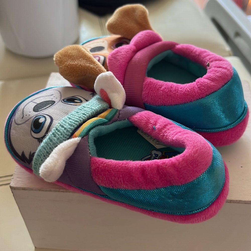 Paw Patrol Girls Slippers Size S 5/6 - Picture 3 of 3